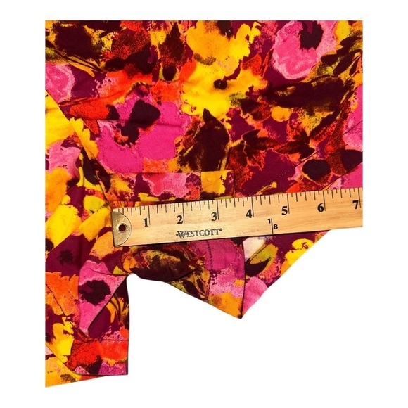 Ann Taylor LOFT Pink Floral Original Flat Front Casual Shorts, Size 10 - Picture 6 of 8